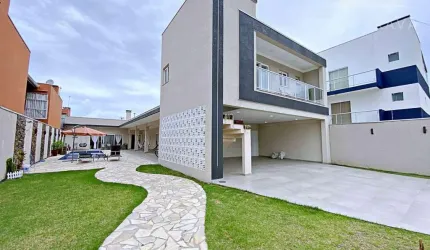 Casa em Caiobá  -  Matinhos