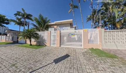 Casa em Caiobá  -  Matinhos