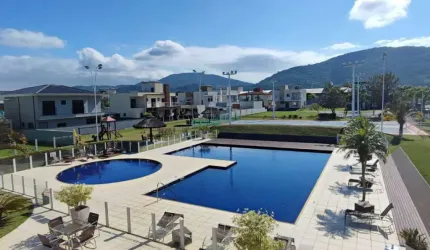 Casa em Condomínio para Venda em Florianópolis, São João do Rio Vermelho, 4 dormitórios, 2 suítes, 3 banheiros, 2 vagas
