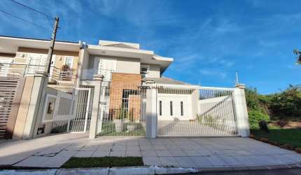 Sobrado bairro Mont Serrat em Canoas