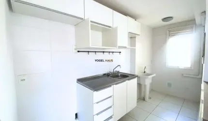 Apartamento reformado e com ótima localização!