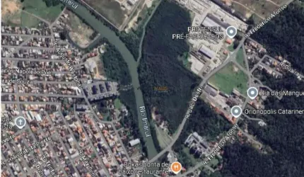 Área em Ribeirão da Ilha