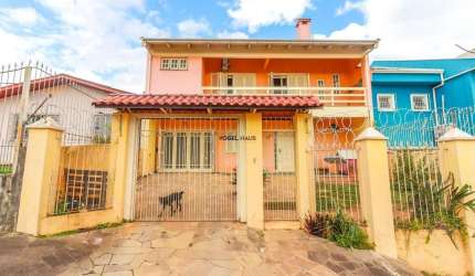 Casa com suíte e piscina no terraço