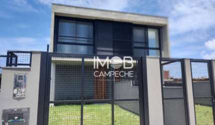 Casa com 3 Quartos a 500 metros da praia