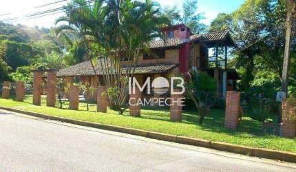Casa com 4 Dormitórios na Lagoa da Conceição - Florianópolis SC