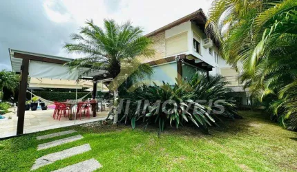 Casa para Venda em Florianópolis, Jurerê Internacional, 4 dormitórios, 2 suítes, 3 banheiros, 6 vagas