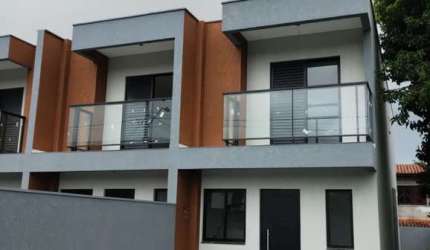Casa para Venda em Florianópolis, São João do Rio Vermelho, 2 dormitórios, 2 suítes, 2 banheiros, 2 vagas