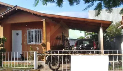 Casa para Venda em Florianópolis, São João do Rio Vermelho, 2 dormitórios, 1 banheiro, 2 vagas