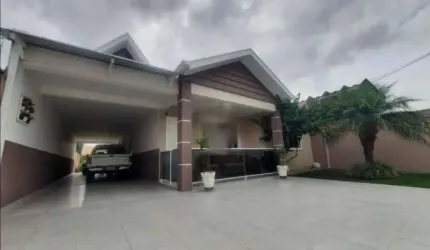Casa com 4 quartos à venda na Rua Antônio de Castro Alves, Vargem Grande, Pinhais por R$ 1.250.000