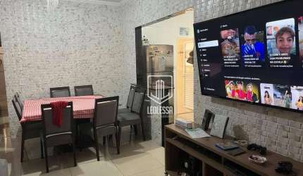 Casa a venda 2 dormitórios uma suíte