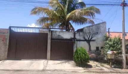 Casa com 3Qts em Senador Canedo Casa de Rua com 3 Quarto(s) e 2 banheiro(s) à Venda, 110 por R$ 250.000 no setor Residencial Prado SL9724