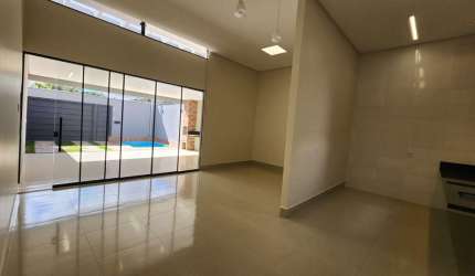 JARDIM BRASIL Casa de Rua com 3 Quarto(s) e 2 banheiro(s) à Venda, 160 por R$ 750.000 no setor Jardim Brasil AU12244