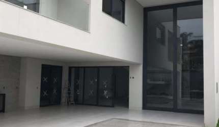 Sobrado Alphaville Cruzeiro do Sul Casa em Condomínio com 5 Quarto(s) e 7 banheiro(s) à Venda, 521.09 por R$ 7.050.000 no setor Residencial Alphaville Flamboyant IN12833
