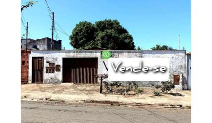 Casa Jardim Nova Era Casa de Rua com 2 Quarto(s) e 1 banheiro(s) à Venda, 408 por R$ 400.000 no setor Jardim Nova Era AD16388