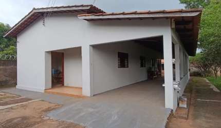 CASA 3 QTS, NO SETOR ARAGUAIA, APARECIDA DE GOIÂNIA. Casa de Rua com 3 Quarto(s) e 2 banheiro(s) à Venda, 147 por R$ 380.000 no setor Setor Araguaia AD16991