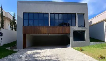 Casa Condomínio do Lago Casa em Condomínio com 3 Quarto(s) e 4 banheiro(s) à Venda, 237 por R$ 2.300.000 no setor Condomínio do Lago AD18850