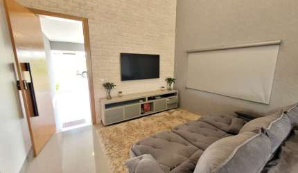 Casa Térrea Mobiliada no Condomínio Jardins Porto, lazer completo com lago Casa em Condomínio com 3 Quarto(s) e 4 banheiro(s) à Venda, 155 por R$ 1.200.000 no setor Parque Alvorada AD19274