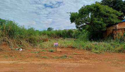 LOTE DE RUA, SETOR CONDE DOS ARCOS, APARECIDA DE GOIÂNIA Lote à Venda, 360 por R$ 130.000 no setor Setor Conde dos Arcos AD19653
