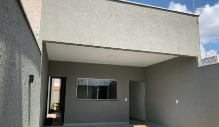 CASA TERREA Casa de Rua com 3 Quarto(s) e 2 banheiro(s) à Venda, 104 por R$ 340.000 no setor Setor das Nações Extensão IN20499