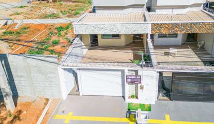 CASA 3 SUÍTES NO FAIÇALVILLE Casa de Rua com 3 Quarto(s) e 3 banheiro(s) à Venda, 140 por R$ 630.000 no setor Setor Faiçalville TA21315