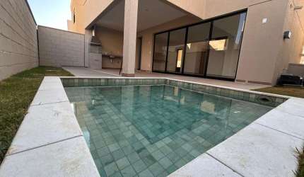 Ágio Lindo sobrado com piscina e churrasqueira a carvão no Jardins Marselha Casa em Condomínio com 4 Quarto(s) e 4 banheiro(s) à Venda, 181 por R$ 1.199.000 no setor Conjunto Residencial Storil ST2178