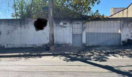 CASA DE RUA Casa de Rua com 4 Quarto(s) e 3 banheiro(s) à Venda, 300 por R$ 280.000 no setor Jardim das Aroeiras AD22312