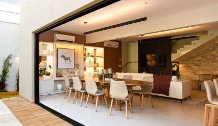 Ágio Ágio a Venda Casa Sobrado Jardins Lyon FGR  Casa em Condomínio com 4 Quarto(s) e 4 banheiro(s) à Venda, 200.86 por R$ 1.379.698,7 no setor Conjunto Residencial Storil VN23041