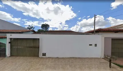 CASA TÉRREA  PARA FINS COMERCIAIS / ANÁPOLIS -GO * BAIRRO JUNDIAÍ Casa de Rua com 3 Quarto(s) e 4 banheiro(s) à Venda, 178.05 por R$ 1.120.000 no setor Jundiaí AD23556