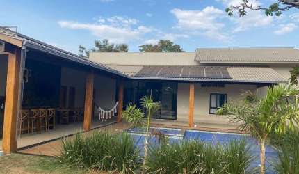 Casa em condominio Villa Verde Casa em Condomínio com 3 Quarto(s) e 5 banheiro(s) à Venda, 320 por R$ 1.990.000 no setor Centro AD23667