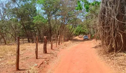 Área 3940 m² região noroeste  Área / Terreno à Venda, 3940 por R$ 600.000 no setor Parque Maracana AD23776