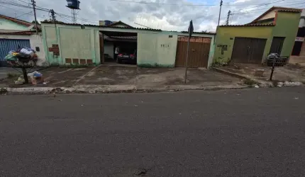 Condomínio em Avenida - Jardim Novo Mundo Casa de Rua com 4 Quarto(s) e 5 banheiro(s) à Venda, 250 por R$ 500.000 no setor Jardim Novo Mundo ST24037