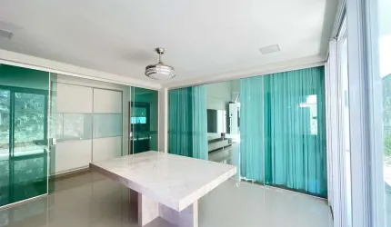 CASA JARDINS MADRI Casa em Condomínio com 4 Quarto(s) e 4 banheiro(s) à Venda, 185 por R$ 2.047.500 no setor Jardins Madri IN24501