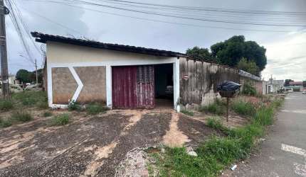 Casa de 3 quartos, sendo 2 suítes, com 191 m² de área construída no Jardim Caravelas Casa de Rua com 3 Quarto(s) e 3 banheiro(s) à Venda, 191 por R$ 330.000 no setor Jardim Caravelas AD24802