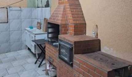 CASA COM 4 QUARTOS E DUAS KITNET Casa de Rua com 4 Quarto(s) e 3 banheiro(s) à Venda, 385 por R$ 600.000 no setor Jardim Planalto IN24816