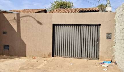 Casa 3 quartos - Setor Pontakayana - Trindade Casa de Rua com 3 Quarto(s) e 1 banheiro(s) à Venda, 85 por R$ 195.000 no setor Setor Ponta Kayana AU25116