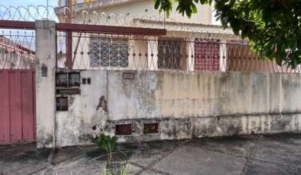Casa de Rua Setor Oeste Casa de Rua com 8 Quarto(s) e 4 banheiro(s) à Venda, 383.95 por R$ 1.060.000 no setor Setor Oeste ST25235
