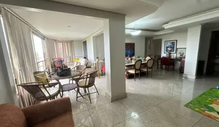 Classico apartamento em frente ao Lago das Rosas , vista panorâmica e permanente ! Apartamento com 4 Quarto(s) e 5 banheiro(s) à Venda, 169 por R$ 1.100.000 no setor Setor Oeste AU25395