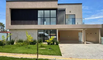 Sobrado Alto Padrão - com 190/m2, 3 Suítes e 3 vagas Sobrado com 3 Quarto(s) e 4 banheiro(s) à Venda, 190 por R$ 1.299.000 no setor Residencial Condomínio Jardim Veneza SL25641