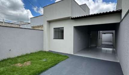 Casa em Senador Canedo no Solar Monte Cristo Casa de Rua com 1 Quarto(s) e 1 banheiro(s) à Venda, 82.5 por R$ 279.000 no setor Solar Monte Cristo SL26254