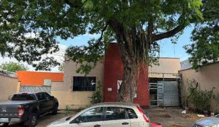 Casa na viela 105-D, no setor Sul, perto da Av. 85 Casa de Rua com 4 Quarto(s) e 4 banheiro(s) à Venda, 236.03 por R$ 1.200.000 no setor setor Sul IN26330