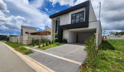 Sobrado Jardins Bolonha Casa em Condomínio com 4 Quarto(s) e 6 banheiro(s) à Venda, 243 por R$ 1.650.000 no setor Jardins Bolonha AU26563