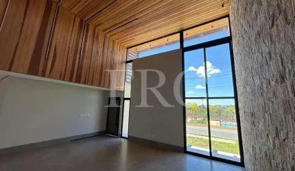 CASA JARDINS SEVILHA  Casa em Condomínio com 3 Quarto(s) e 4 banheiro(s) à Venda, 151 por R$ 1.590.000 no setor Jardins Sevilha AD26682