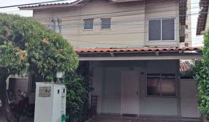 SOBRADO CONDOMINIO SETOR FAMA Casa em Condomínio com 3 Quarto(s) e 3 banheiro(s) à Venda, 68 por R$ 450.000 no setor Vila Sao Luiz  AD26776