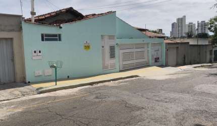 Casa no Setor dos Funcionários  Casa de Rua com 4 Quarto(s) e 3 banheiro(s) à Venda, 204 por R$ 750.000 no setor Setor dos Funcionários AD27351