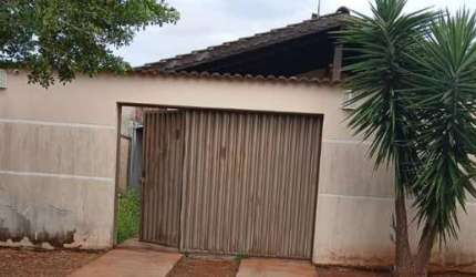 CASA 2Q  ANÁPOLIS-GO /  BAIRRO LAPA  Casa de Rua com 2 Quarto(s) e 1 banheiro(s) à Venda, 94.32 por R$ 230.000 no setor Lapa AD27369