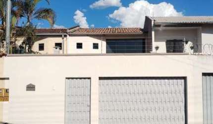 Lindo sobrado no Residencial Humaitá  Sobrado com 4 Quarto(s) e 3 banheiro(s) à Venda, 175 por R$ 600.000 no setor Residencial Humaitá AD27469
