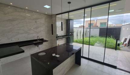 CASA NOVA - APARECIDA DE GOIANIA Casa de Rua com 3 Quarto(s) e 2 banheiro(s) à Venda, 180 por R$ 420.000 no setor Jardim Esplanada VN27555