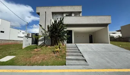 Casa Térrea no Condomínio Jardins Porto Casa em Condomínio com 3 Quarto(s) e 4 banheiro(s) à Venda, 322.78 por R$ 1.100.000 no setor Jardins Porto SL27580