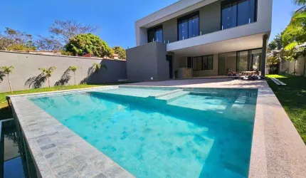 Alphaville Ipês  Sobrado com 5 Quarto(s) e 6 banheiro(s) à Venda, 453 por R$ 6.750.000 no setor Residencial Alphaville Flamboyant AX24875