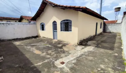 Casa Setor Faiçalville  Casa de Rua com 2 Quarto(s) e 2 banheiro(s) à Venda, 229 por R$ 450.000 no setor Setor Faiçalville AD27941